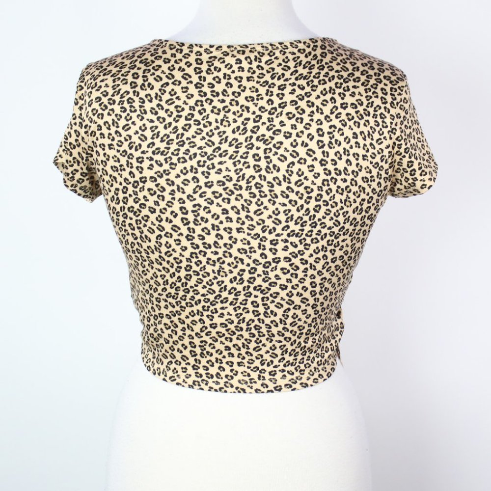 Derek Heart Womens Medium Leopard Wrap Front Cinched Crop Top - Picture 2 of 7